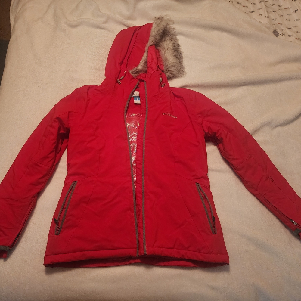 Women's Columbia Red Hooded Jacket with Faux Fur Trim